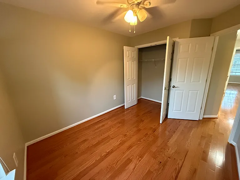 2427 Clover Field Cir — Photo 29