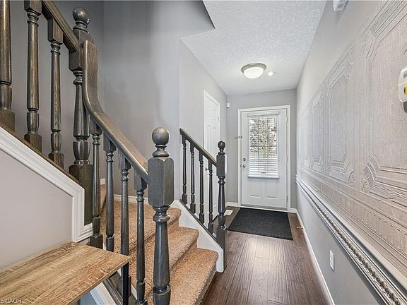 3rd image of 7 Upper Mercer St #A4