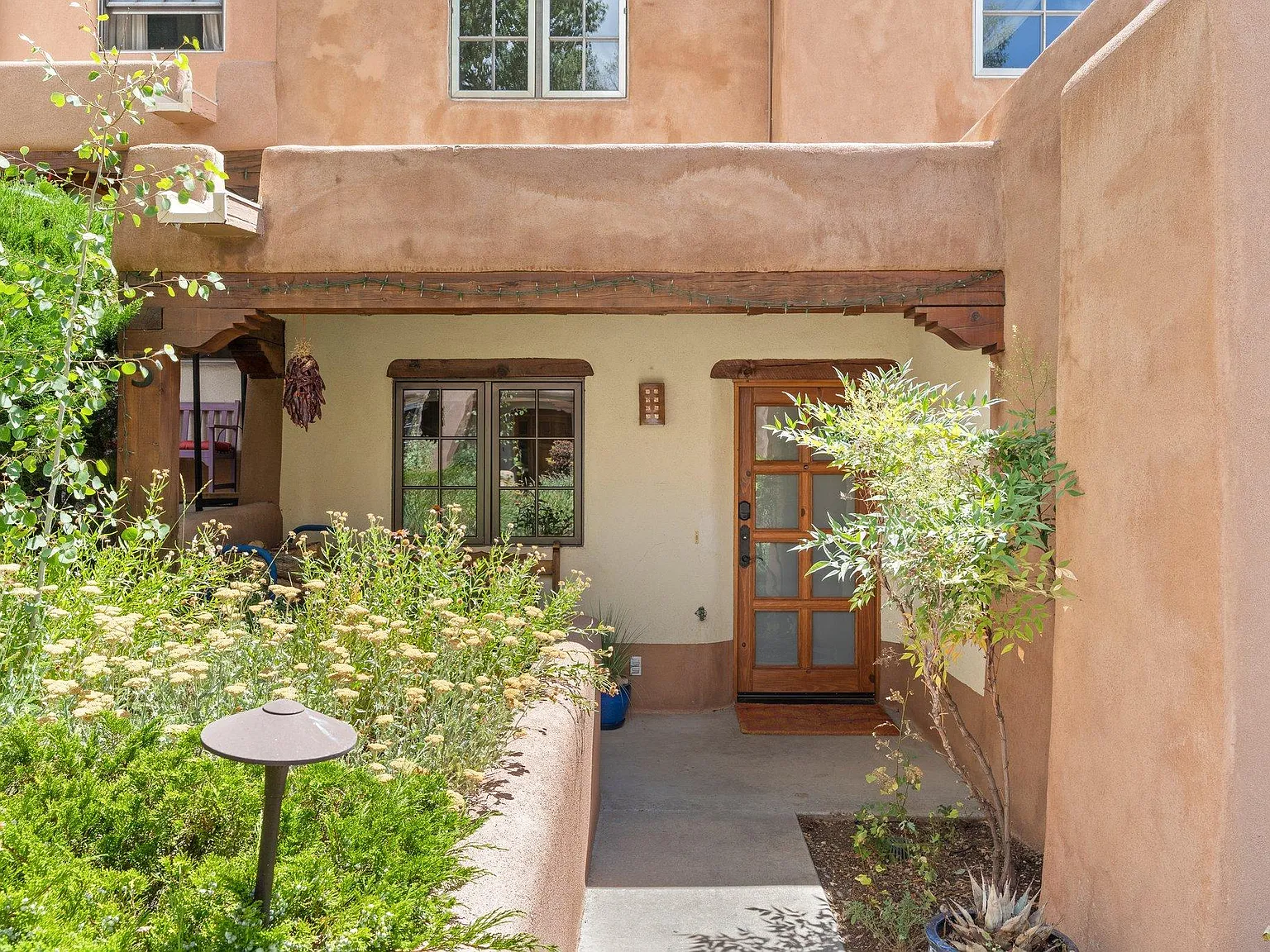2 bed, 1189 sqft, $6,800 — Photo 2
