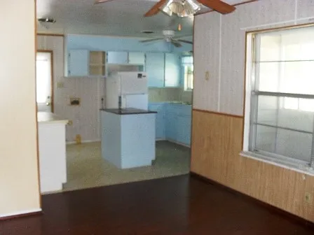 3 bed, 1208 sqft, $899 — Photo 2