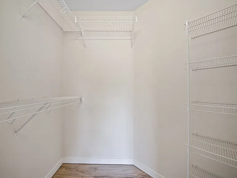 953 SW 25th Ln — Photo 26