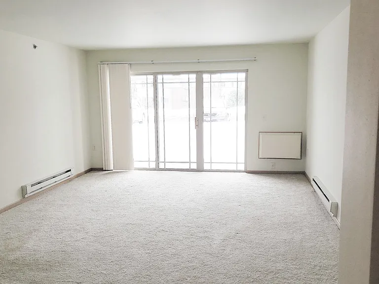 Prairie Crest Apartments — Photo 24