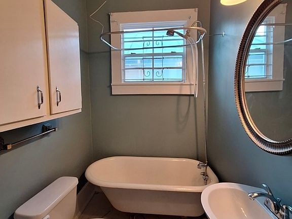 3rd image of 4532 Dryades St