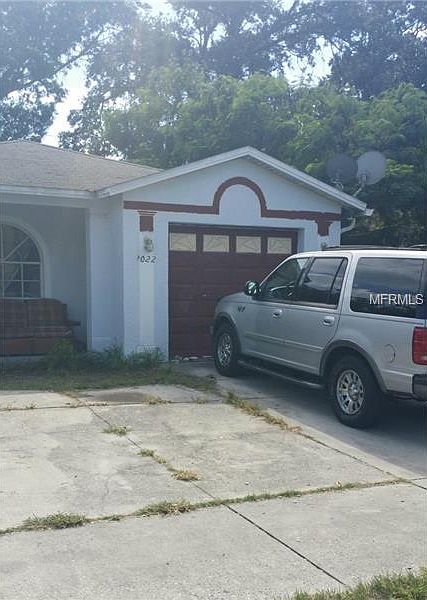 2nd image of 3022 W Tampa Bay Blvd