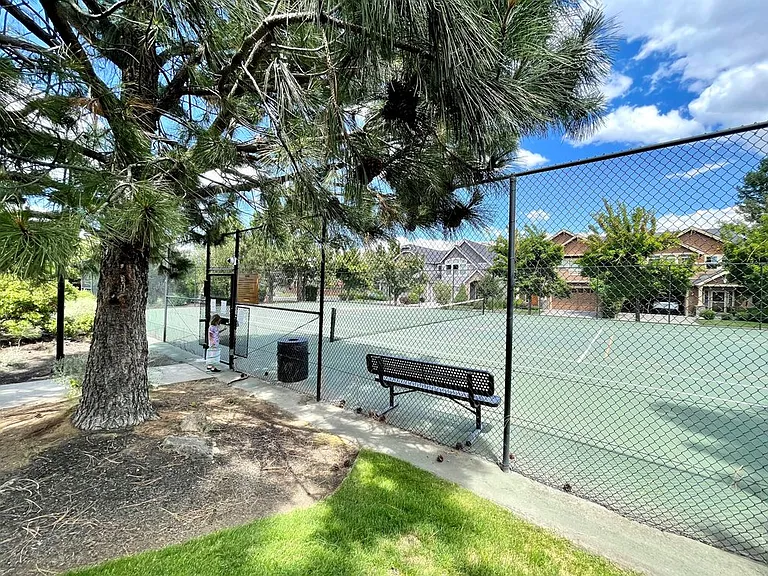 19438 Hollygrape St — Photo 18