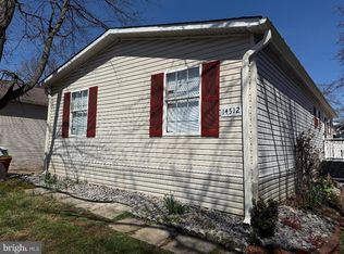 14512 Northeast Pl, Chantilly, VA