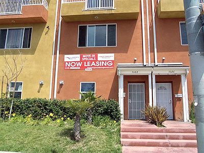2nd image of 5022 S Figueroa St