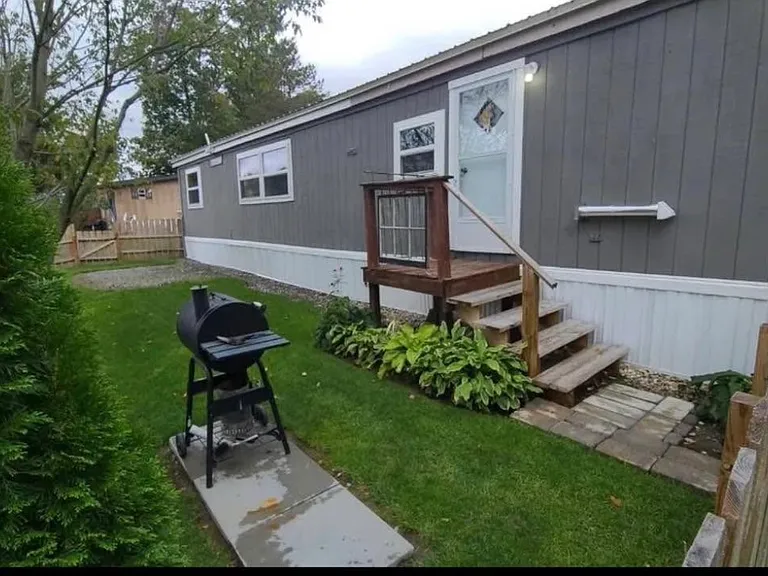 18 Anchor Dr — Photo 6