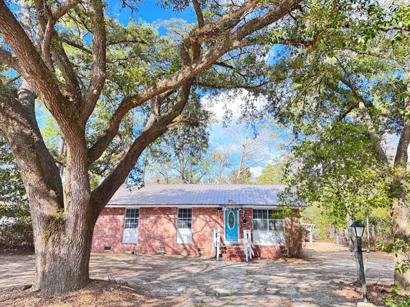 227 Bailey St, Walterboro, SC 29488