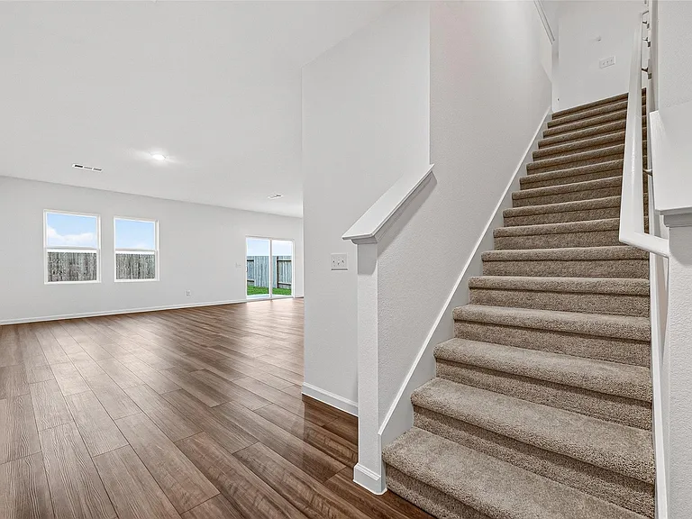 8323 Vacek Crossing Way — Photo 8