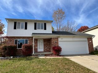 1957 Brookline St, Canton, MI 48187