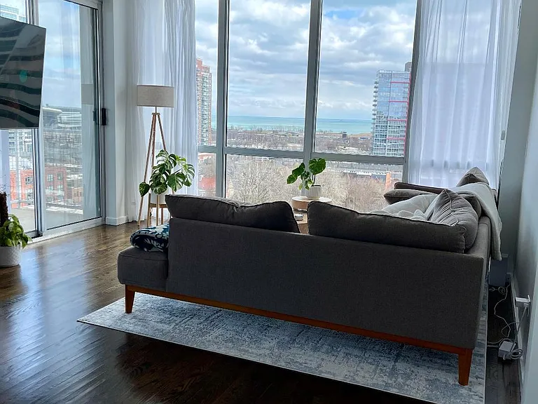 1845 S Michigan Ave #1610A — Photo 1