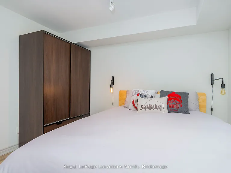 4 Cove Ct #101 — Photo 12
