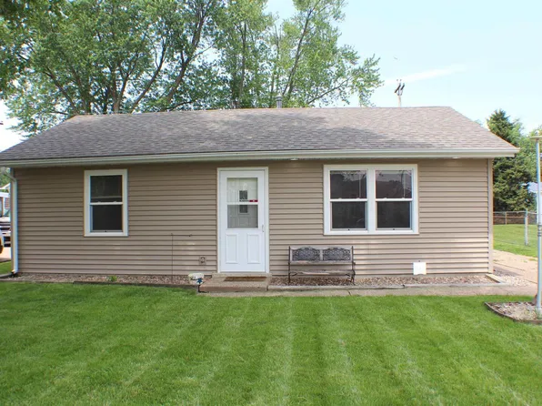2516 W 68th St, Davenport, IA 52806