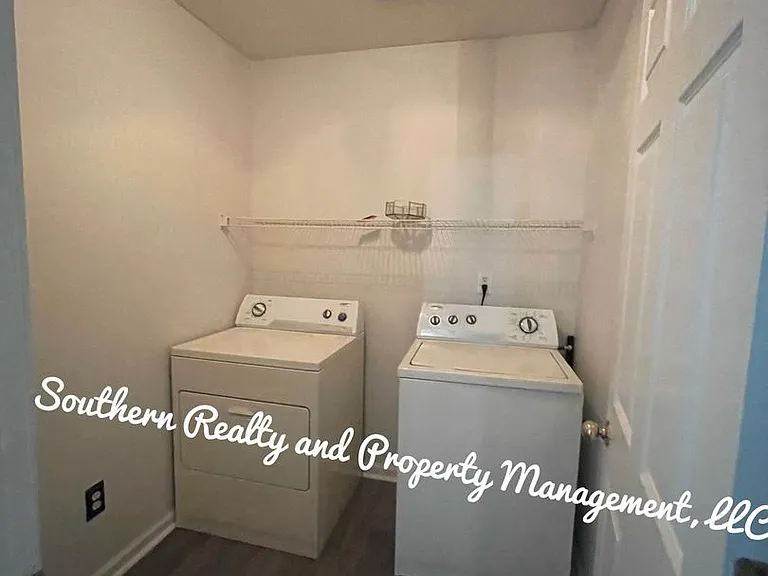 4084 Fitzpatrick Blvd — Photo 14