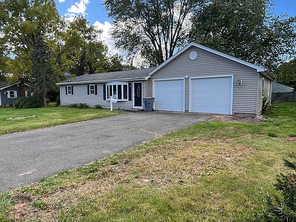 2nd image of 14 Jackson Rd