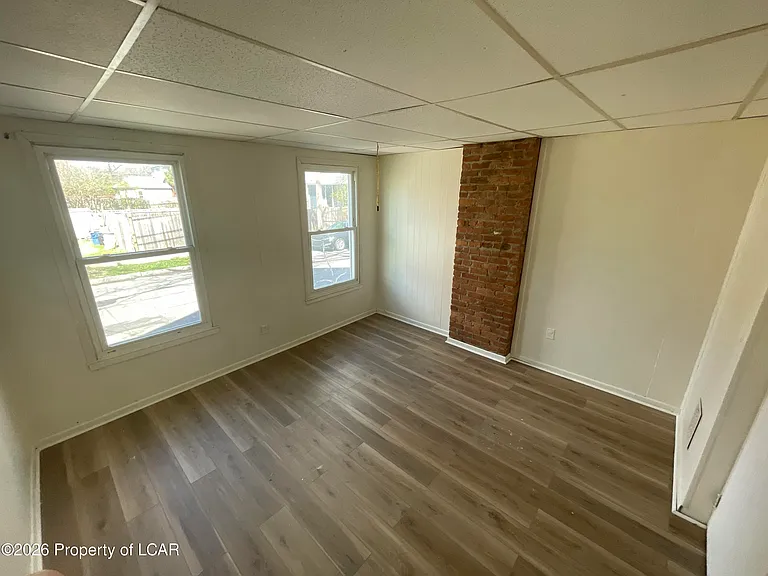 102 Westminster St — Photo 2
