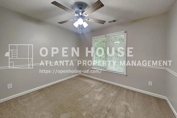 360 Warrenton Dr — Photo 15