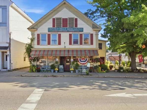 9 Market Square #A + B, Paris, ME 04281