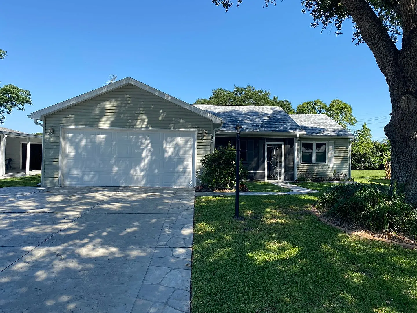 Spectacular Fully Furnished Seasonal Home With Golf Course Views And Pool* — Photo 1