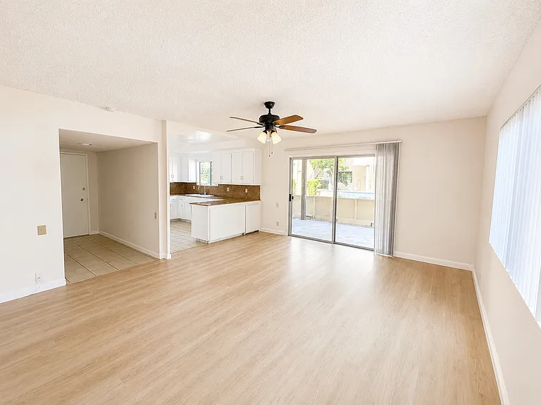 365 Cliff Dr #6 — Photo 2