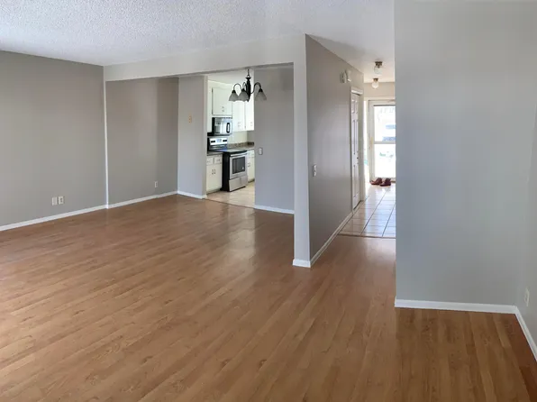 313 Winifred St E, Saint Paul, MN 55107