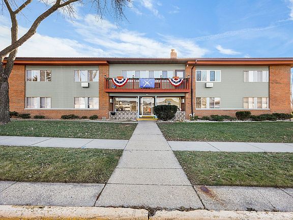 2nd image of 1143 W Carriage Dr #11