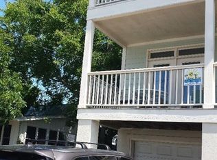12 Izlar Ave, Tybee Island, GA 31328
