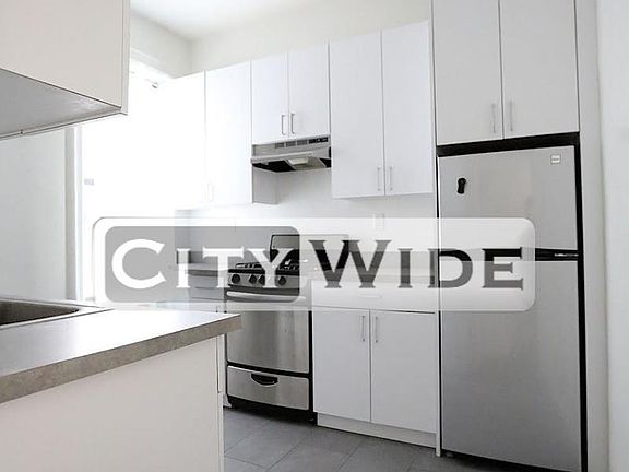 5th image of 1113 Lexington Ave APT 4