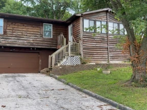 3rd image of 1440 Elba Dr