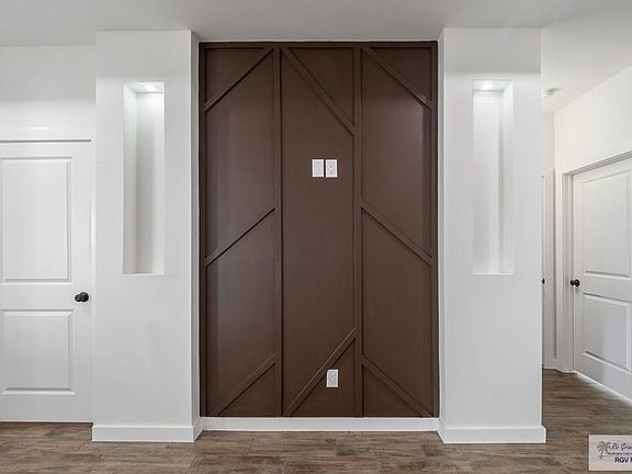 5th image of 6129 Dakota Garden Cir