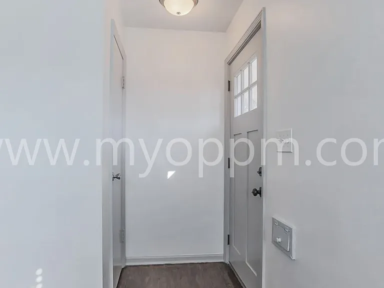4360 Davenport St — Photo 2