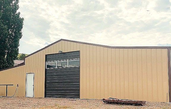 4th image of 6095 N Old Highway 191
