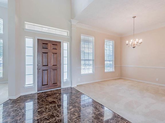 3rd image of 19311 Lincoln Heights Lane