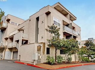 606 S Nevada St APT B, Portland, OR 97219