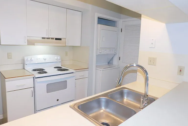 1412 N Weinbach Ave #C — Photo 6