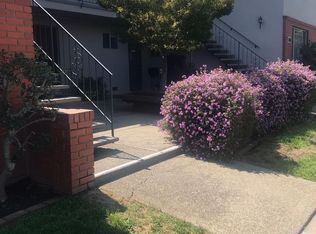 800 Walnut St #4, San Carlos, CA 94070