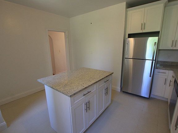 5th image of 4750 41st St APT 1C