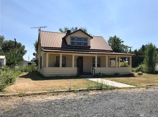 215 E Douglas St, Coulee City, WA 99115
