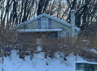 676 Barlet Rd, Blandon, PA 19510