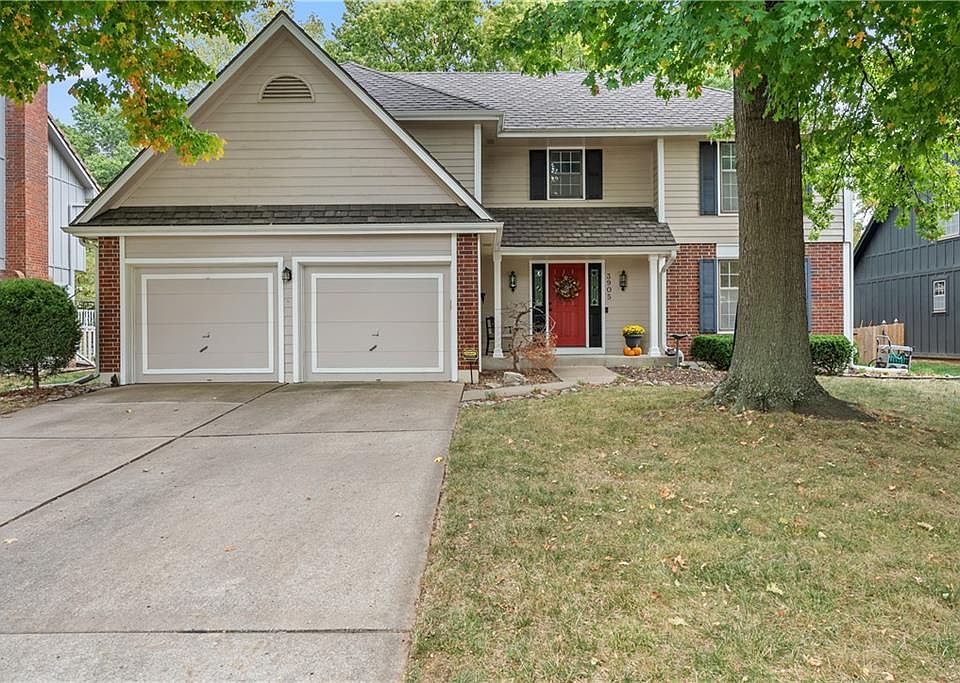 1st image of 3905 NE Beechwood Dr