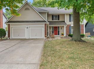 3905 NE Beechwood Dr, Lees Summit, MO 64064