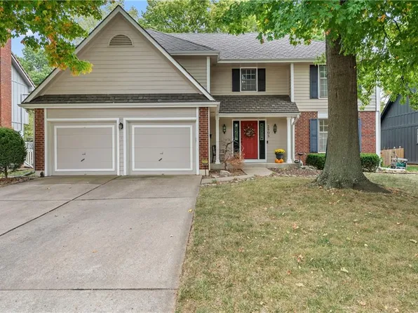 3905 NE Beechwood Dr, Lees Summit, MO 64064