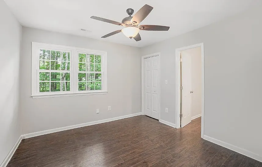 2 bed, 2.5 bath, 1200 sqft, $2,100 — Photo 2