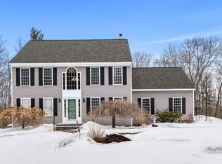 401 Wallace Rd, Goffstown, NH 03045