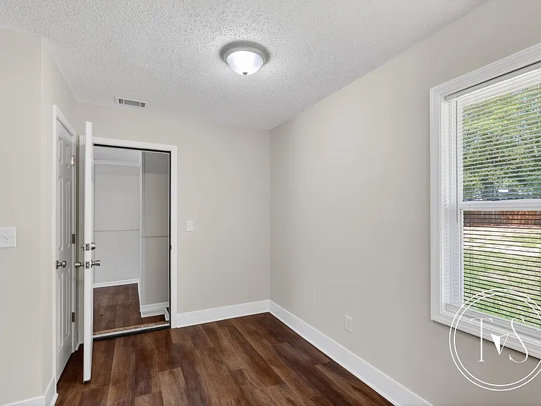 109 Elm St — Photo 25