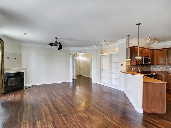 4th image of 4176 Bradhurst Dr #19