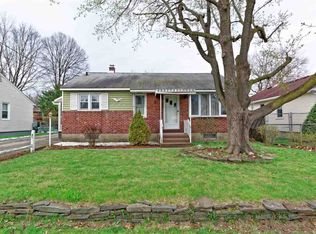 1421 Lawn Ave, Schenectady, NY 12306