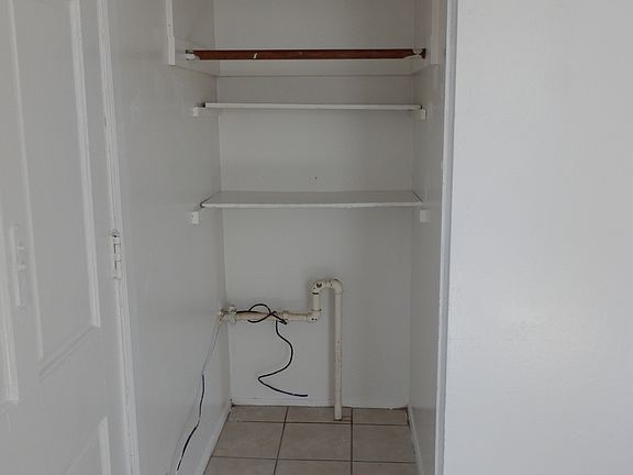Entry closet