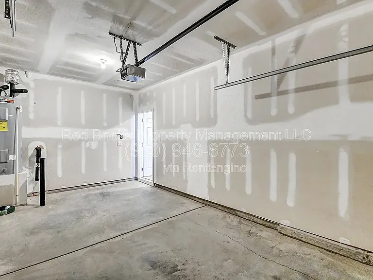 4023 Black Ct — Photo 34